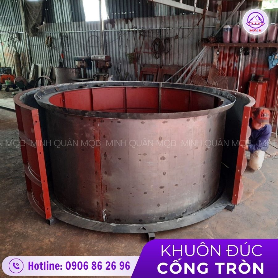 ban-van-khuon-duc-cong-tron-bang-thep