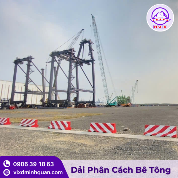 dai-phan-cach-duong-bo