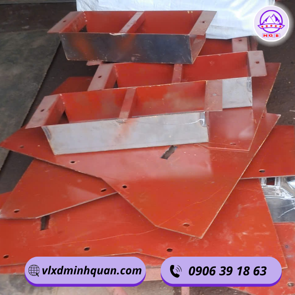 xưởng gia công khuôn đúc dải phân cách 2m tại tphcm