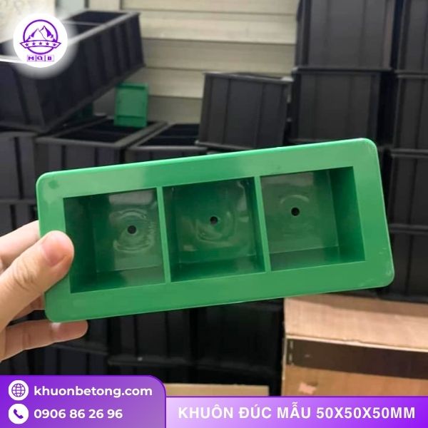 Khuôn mẫu bê tông 50x50x50mm liền mảnh