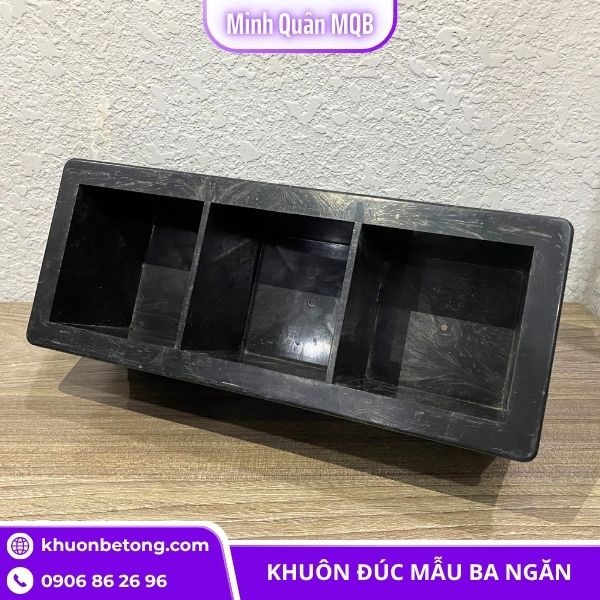 Khuôn mẫu lập phương ba ngăn