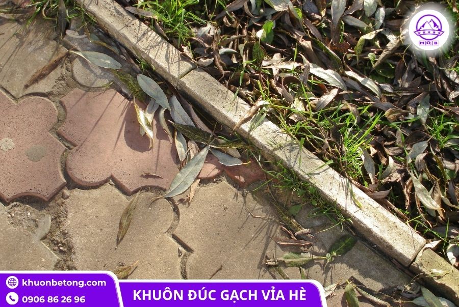 Khuôn đúc gạch