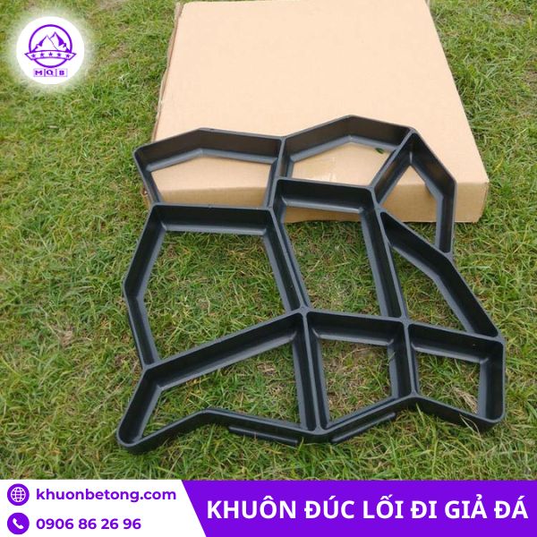 khuôn làm đường đi