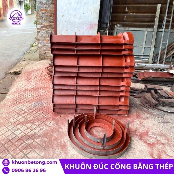 Khuôn đúc cống tròn bằng thép cho xưởng tại Miền Nam