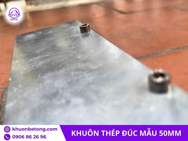 Khuôn đúc mẫu bê tông