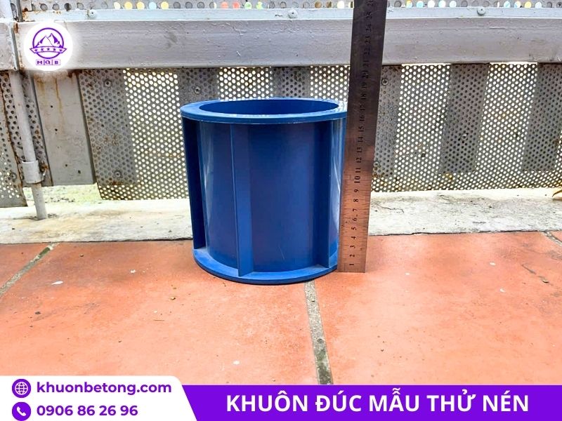 Khuôn đúc mẫu bê tông liền mảnh