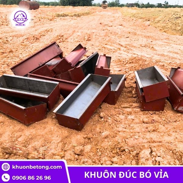Khuôn bó vỉa theo yêu cầu
