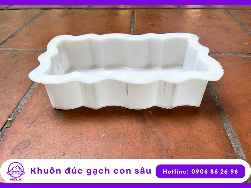Khuôn gạch vỉa hè