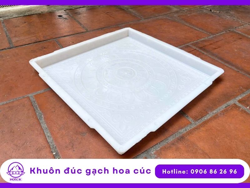 Khuôn nhựa đúc gạch hoa cúc
