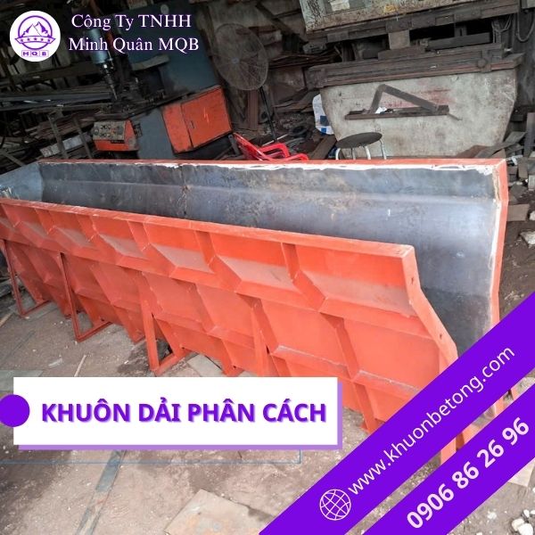 Khuôn dải phân cách bằng thép