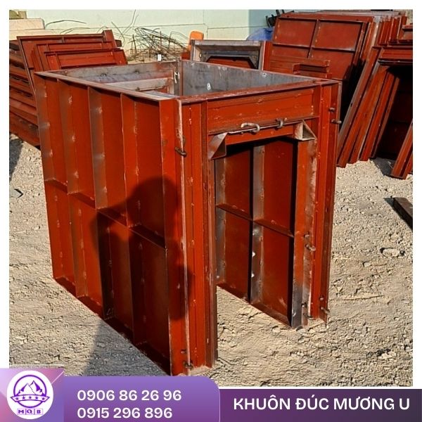 Khuôn thép đúc rãnh thoát nước