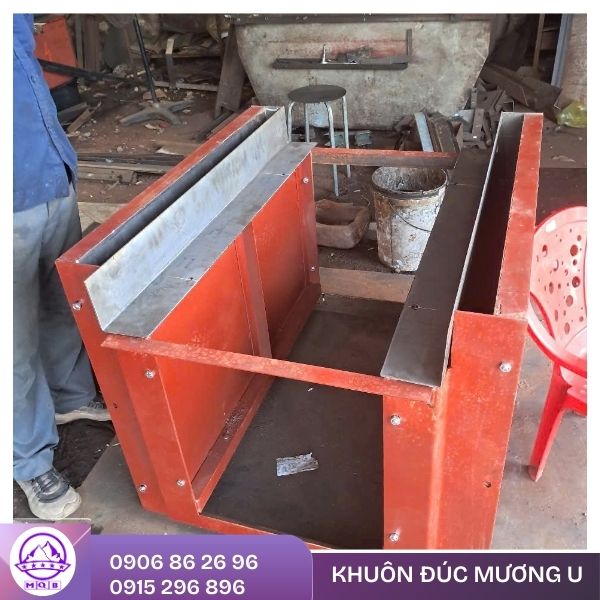 Khuôn mương U lắp ghép