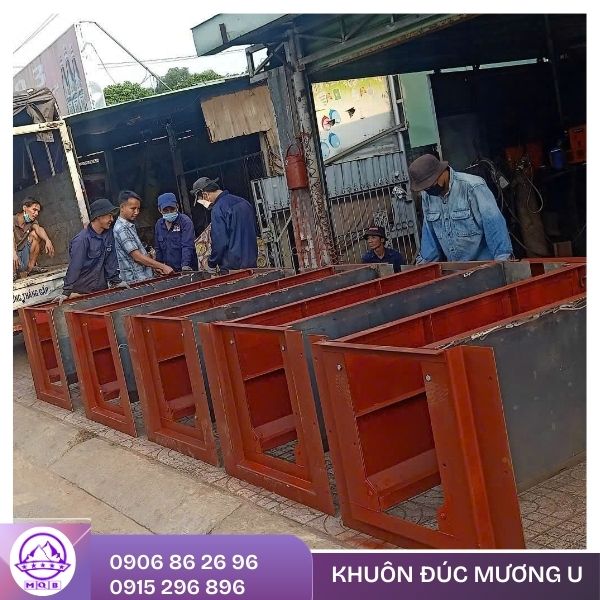 Khuôn mương U tại Đà Nẵng bằng thép