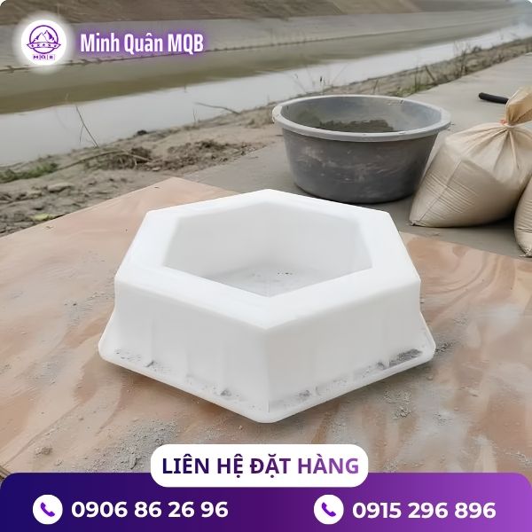 Khuôn đúc gạch lục giác
