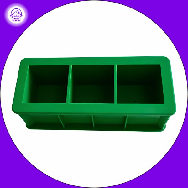 Khuôn đúc mẫu 50x50x50mm bằng nhựa cao cấp