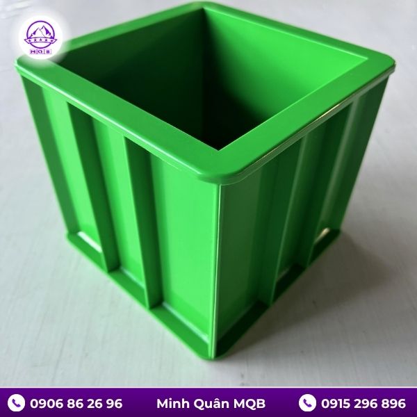 Khuôn mẫu bê tông 15cm bằng nhựa