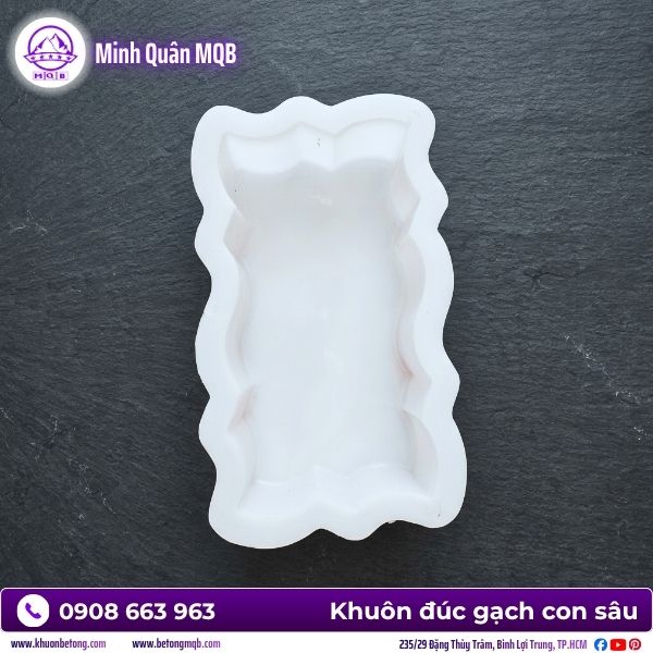 Giá khuôn đúc gạch con sâu