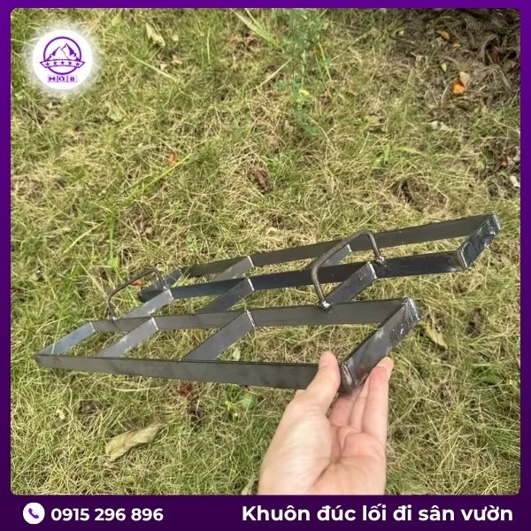 Khuôn sân vườn bằng thép cao cấp