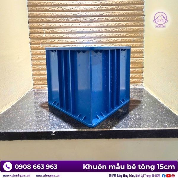 Khuôn mẫu bê tông bằng nhựa