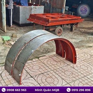 Khuôn thép đúc cống bi
